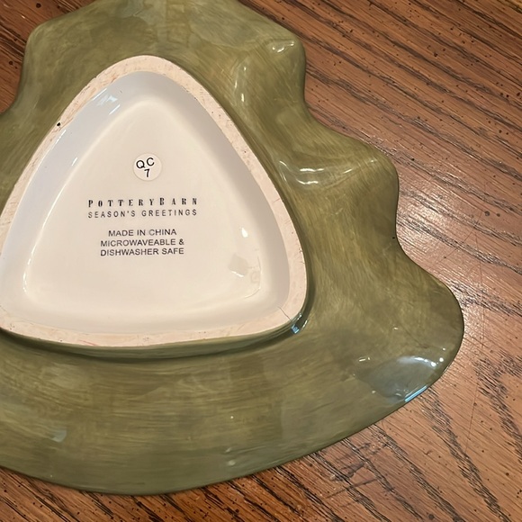 Pottery Barn Seasons Greetings Christmas tree plate - Picture 8 of 12
